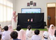 Inovasi Pembelajaran PAUD: KBIT Nurul Hikmah Hadirkan Seni Pertunjukan Wayang Hewan dalam “English Fun”